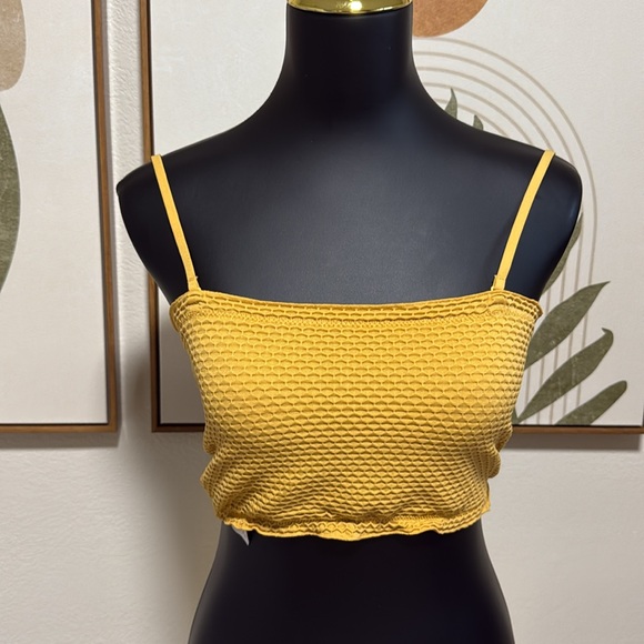 Colsie Golden Yellow Crop Spaghetti Strap Top - Picture 1 of 7
